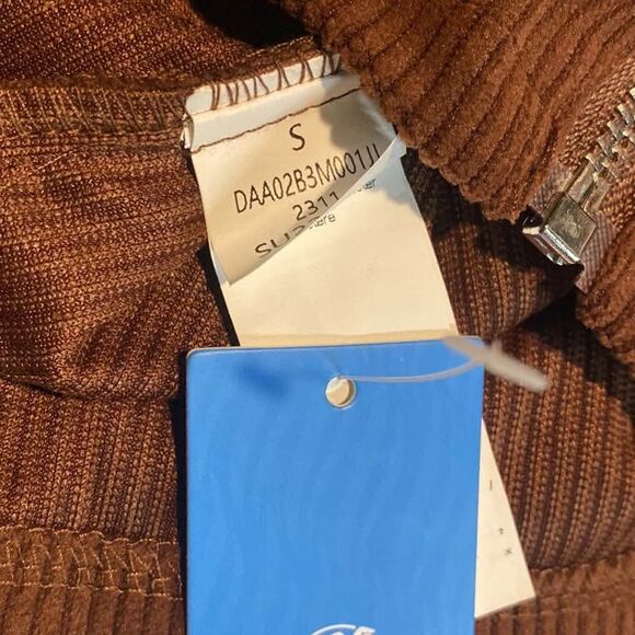 Corduroy Skirt, Small NWT - Picture 4 of 4